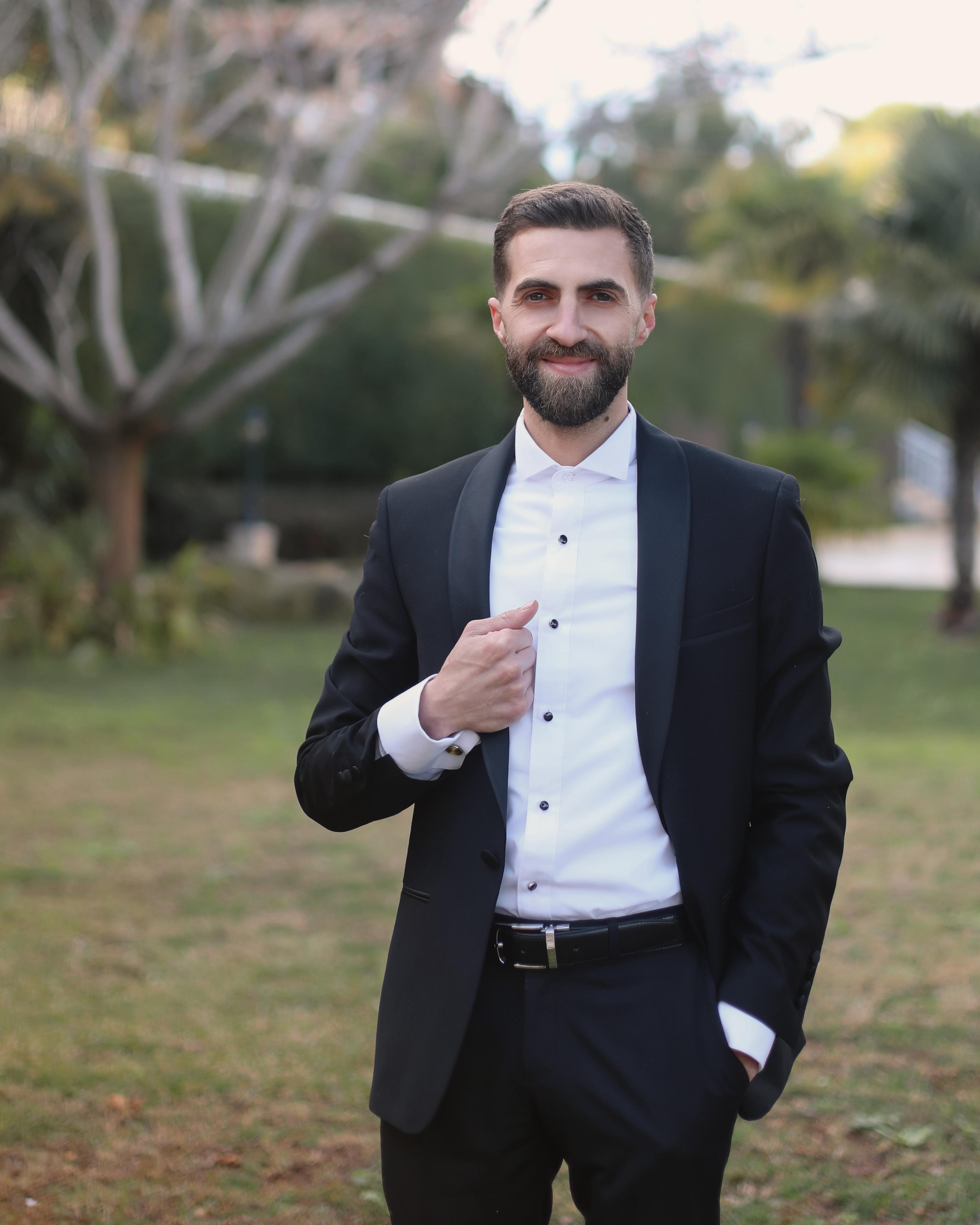 الخدوم الحنون