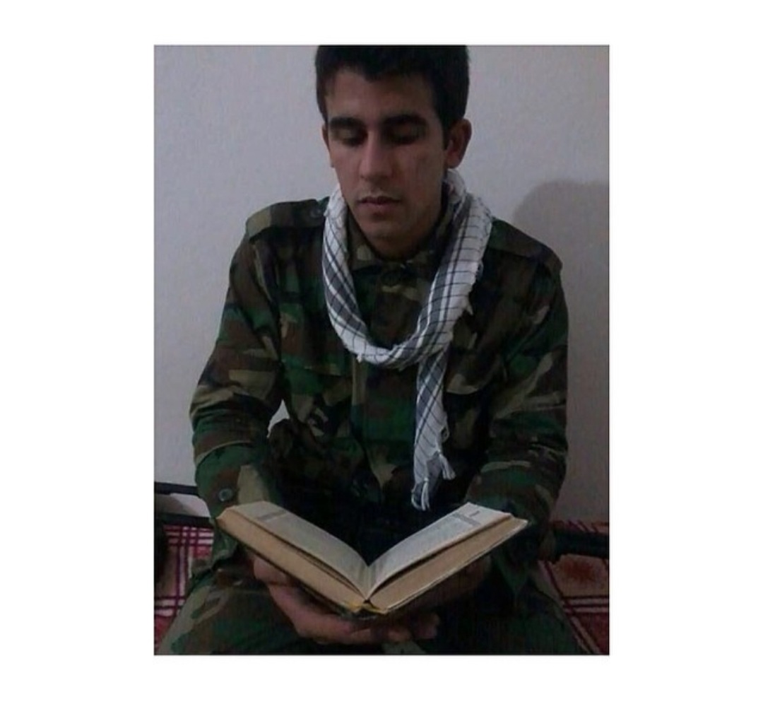 حبّاتٌ من ترابِ البقيع